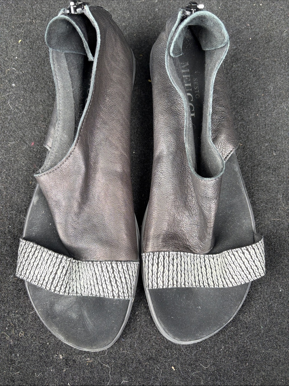 Sesto Meucci Black Leather Open-Toe Sandals with Silver Textured Strap